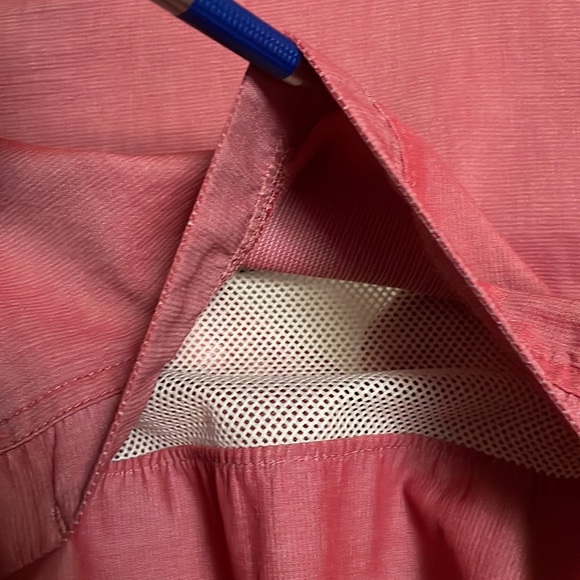 G.H. Bass & Co. Casual Button Down Shirt - Color: Salmon, Size: L - Picture 5 of 8